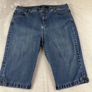 Bandolino Brady womens medium wash blue denim capri size 16W